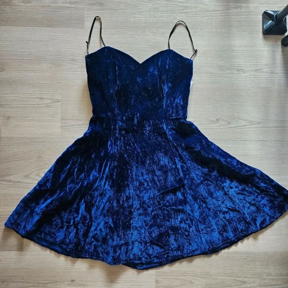 Dresses | Blue Velvet Sweetheart Mini Dress 9s Vintage Homecoming Dress